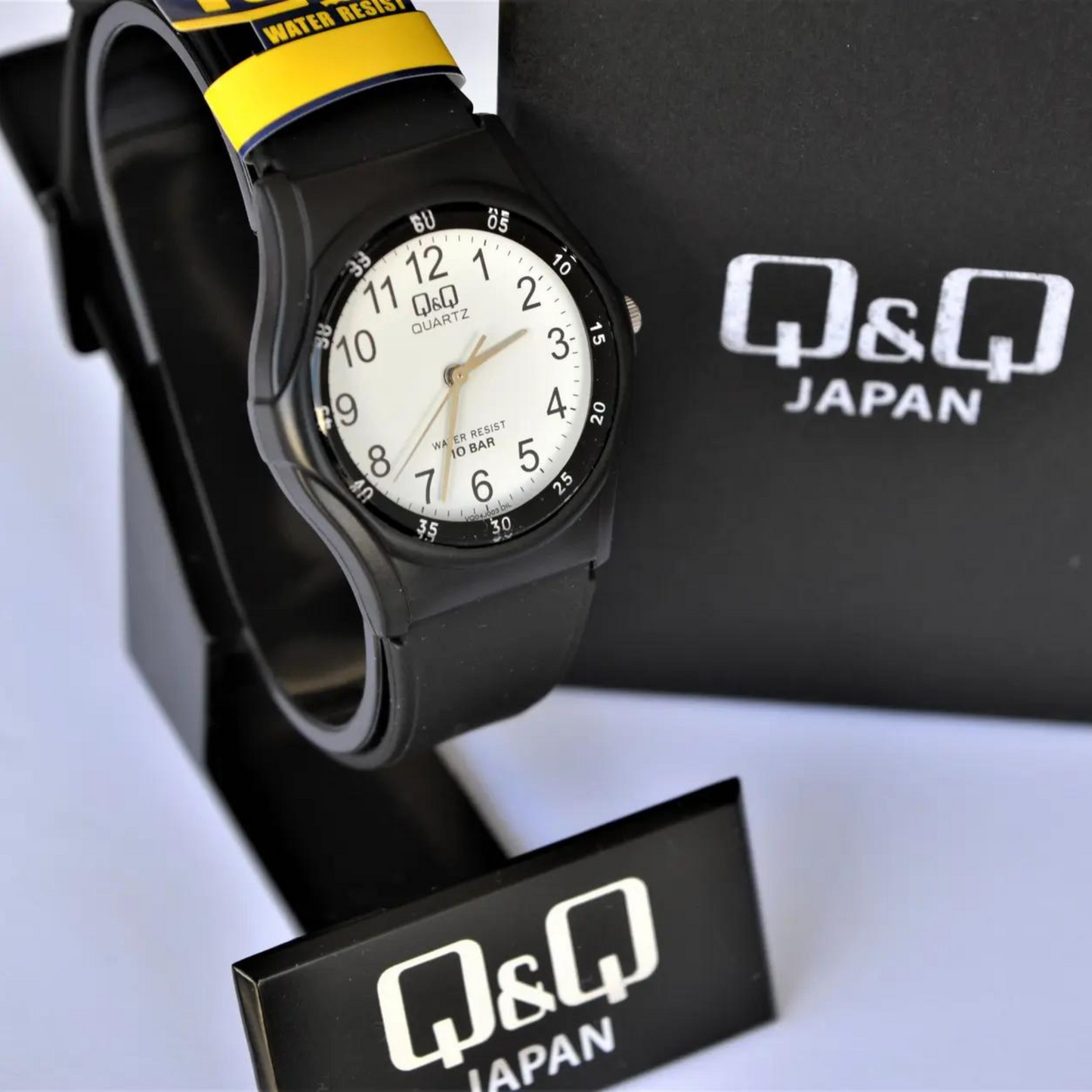 Reloj Q&Q Modelo VQ04J003Y